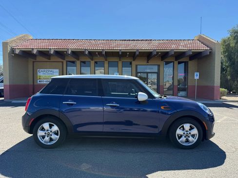 Used 2015 MINI Cooper 4-Door Hardtop image 12