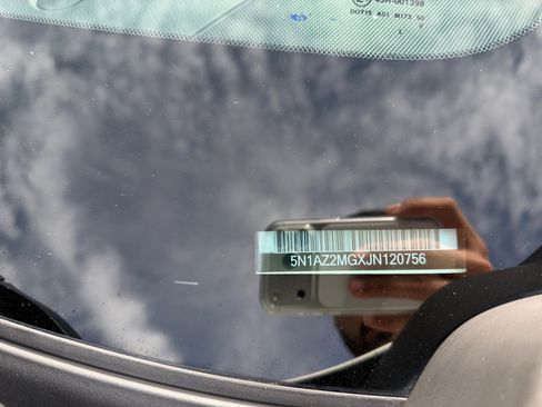 Used 2018 Nissan Murano SL w/ Midnight Edition Package image 25