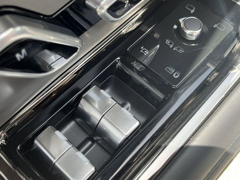 New 2025 Land Rover Range Rover Sport Dynamic SE image 21