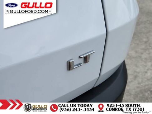 Used 2024 Chevrolet Traverse LT FWD image 32