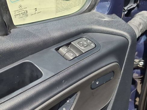 Used 2024 Mercedes-Benz Sprinter 2500 image 7