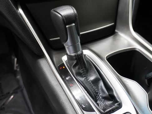 Used 2019 Honda Accord LX image 17