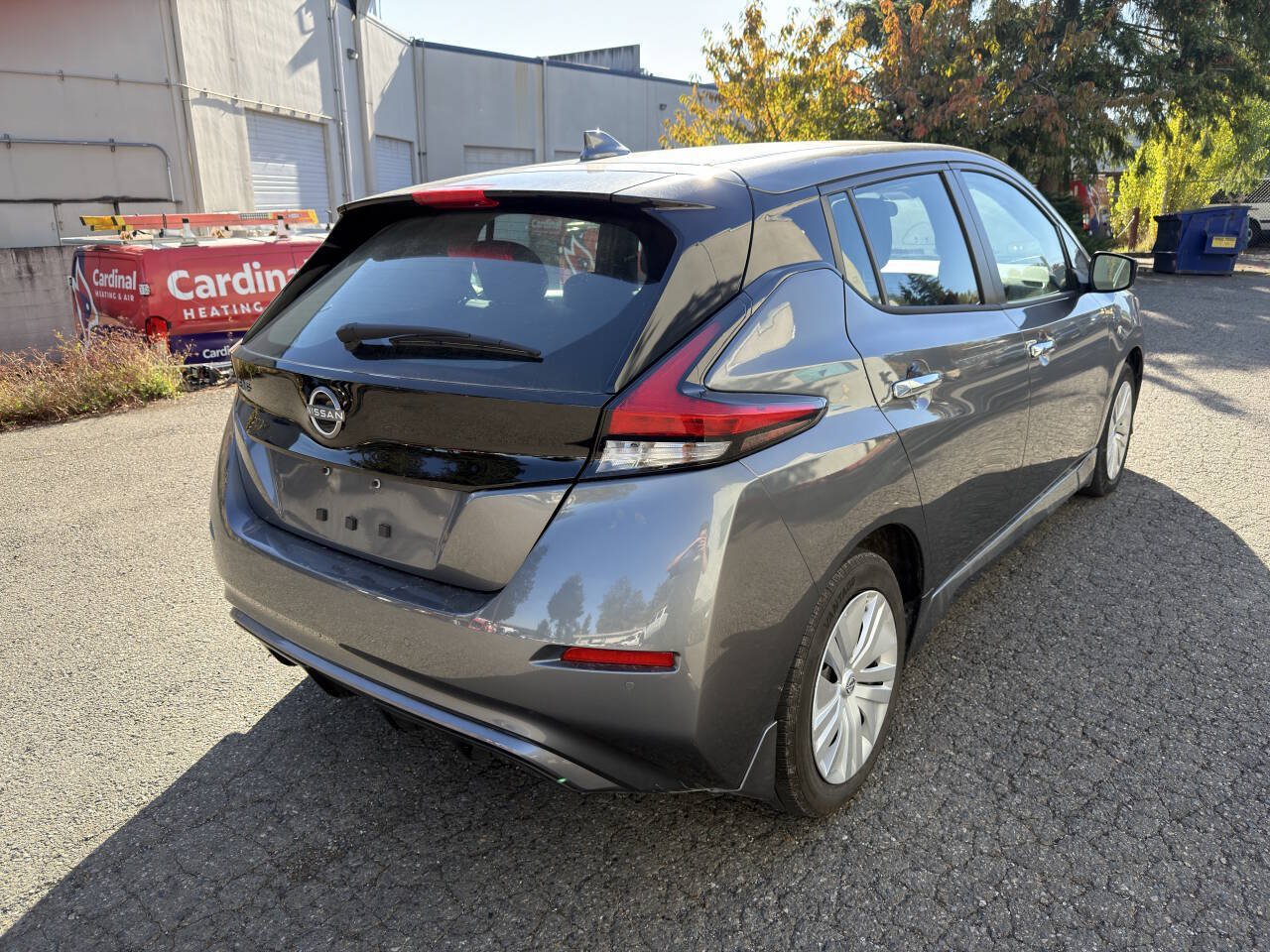 Used 2025 Nissan Leaf S FWD image 5
