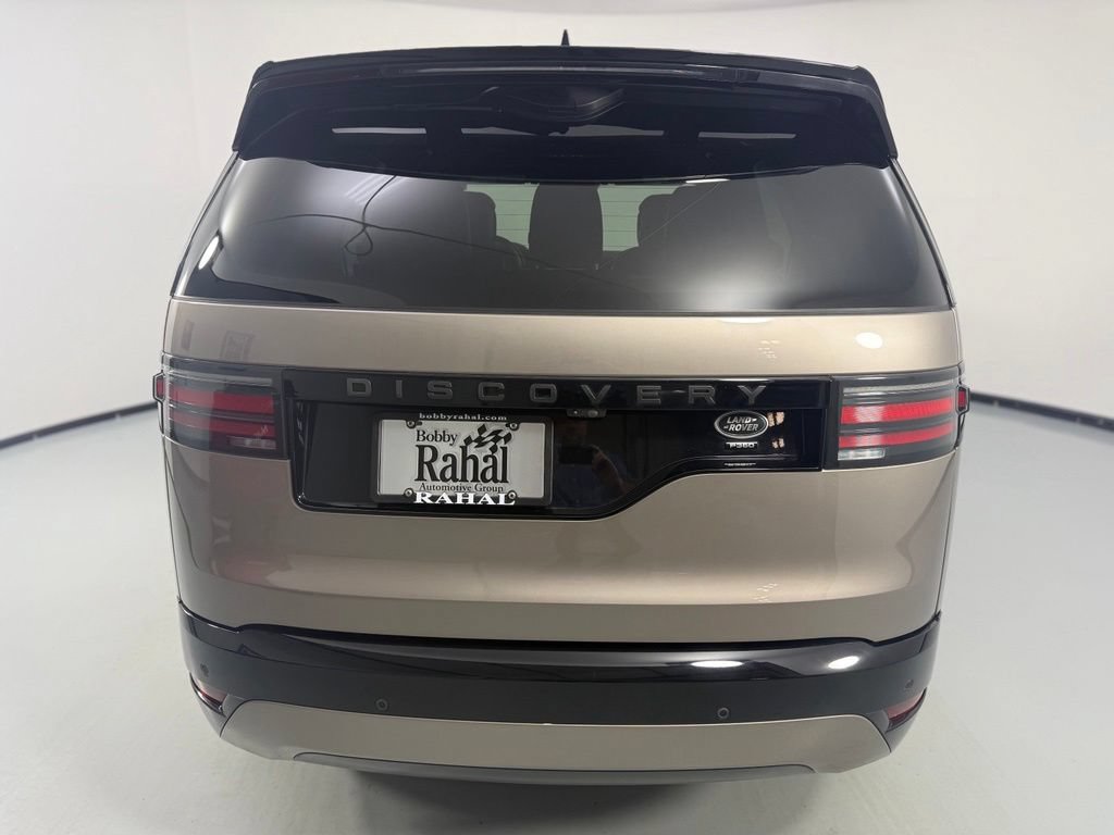 Used 2021 Land Rover Discovery HSE R-Dynamic AWD/4WD image 5