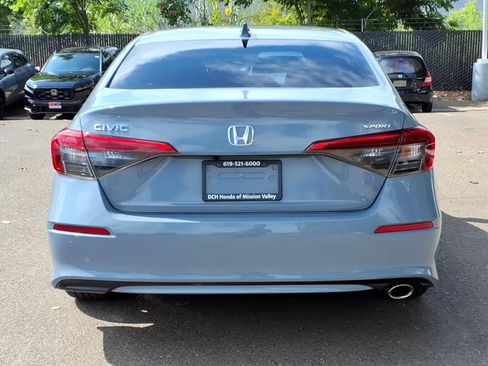 Used 2022 Honda Civic Sport image 5