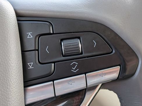 Used 2020 Cadillac XT6 Premium Luxury AWD/4WD image 22