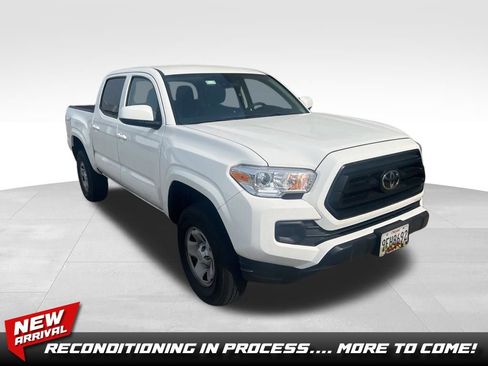 Used 2023 Toyota Tacoma SR image 1