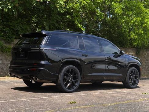 Used 2024 Chevrolet Traverse RS AWD/4WD image 5