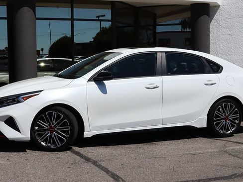 Used 2023 Kia Forte GT FWD image 4