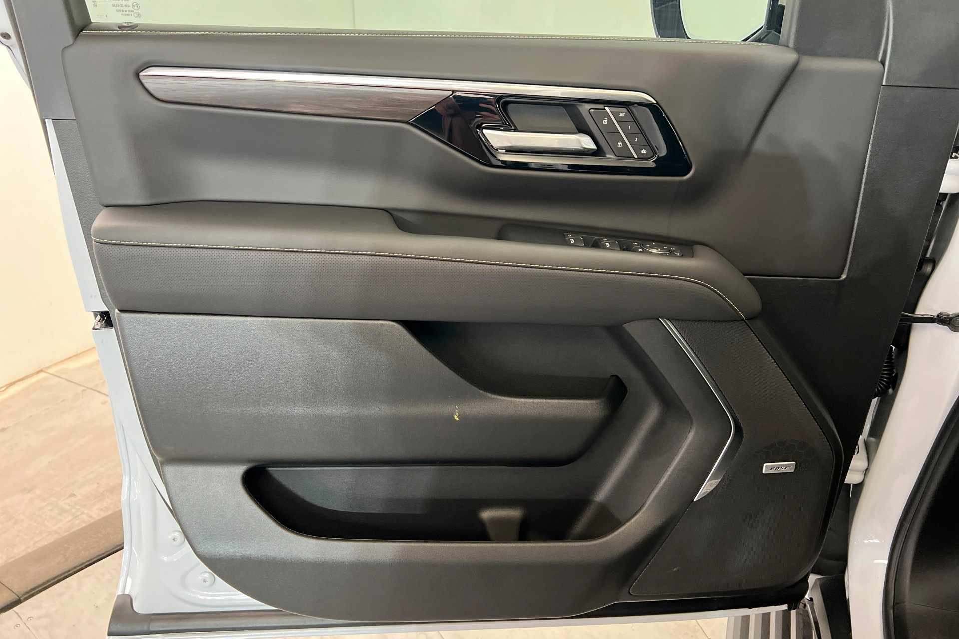 New 2026 Chevrolet Tahoe Premier AWD/4WD image 15