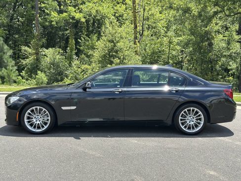 Used 2015 BMW 740Li xDrive image 4