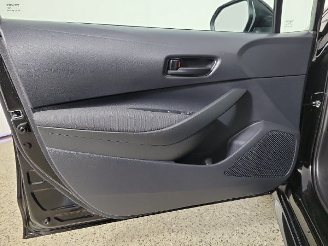 Used 2026 Toyota Corolla LE FWD image 21