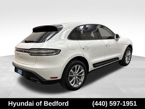 Used 2023 Porsche Macan Turbo AWD/4WD image 5