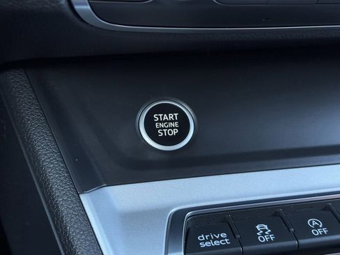 Used 2021 Audi Q3 2.0T Premium Plus w/ Premium Plus Package image 18