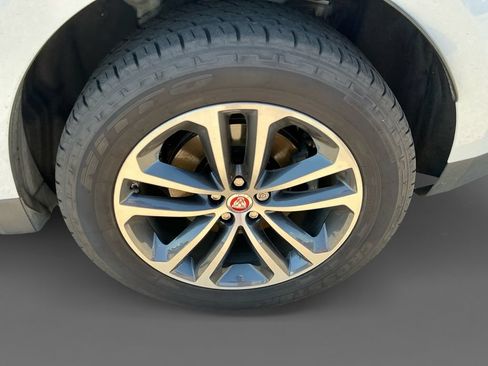 Used 2020 Jaguar F-PACE Premium AWD/4WD image 14