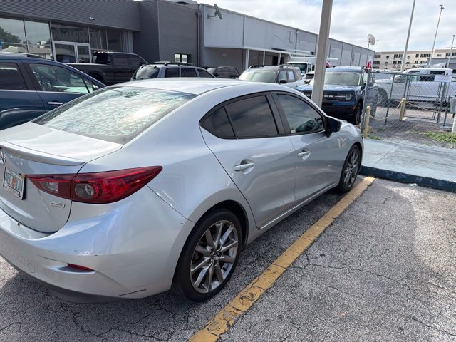 Used 2018 MAZDA MAZDA3 Touring FWD image 4