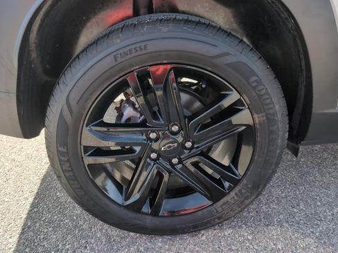 Used 2025 Chevrolet Trax ACTIV image 21