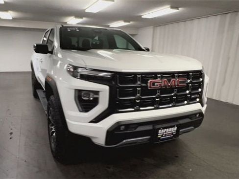 Certified 2024 GMC Canyon AT4 image 3