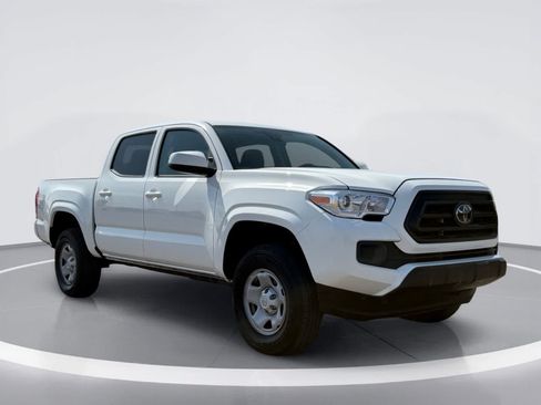 Used 2022 Toyota Tacoma SR AWD/4WD image 5
