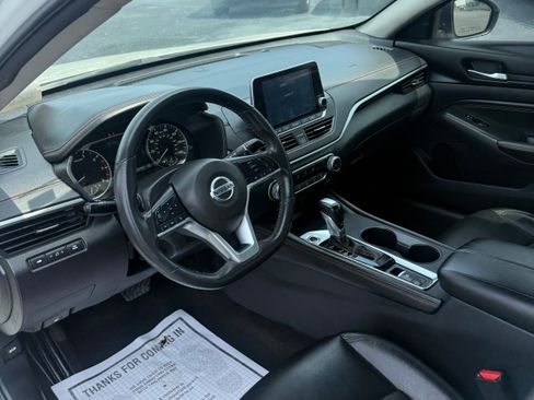 Used 2021 Nissan Altima 2.5 SR AWD/4WD image 12