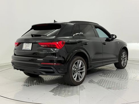 Certified 2023 Audi Q3 2.0T Premium w/ Black Optic Sport Package image 9