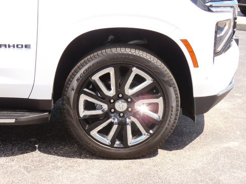 Used 2026 Chevrolet Tahoe LT w/ Comfort Package image 7