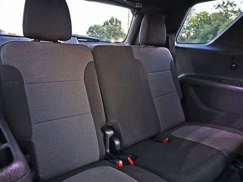 Used 2023 Chevrolet Traverse LT w/ LPO, Cargo Package image 21