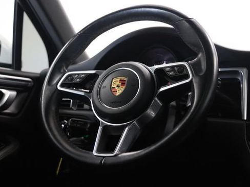 Used 2021 Porsche Macan AWD/4WD image 42