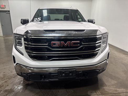 Used 2025 GMC Sierra 1500 SLT AWD/4WD image 7