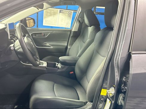 Used 2023 Toyota RAV4 LE image 13