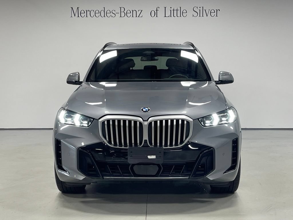 Used 2024 BMW X5 xDrive40i w/ M Sport Package AWD/4WD image 9