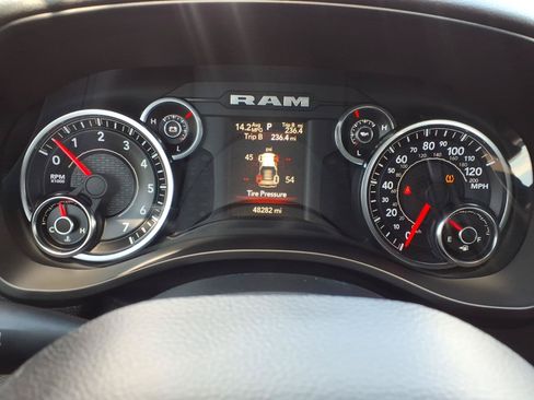 Used 2019 RAM 1500 Big Horn AWD/4WD image 33
