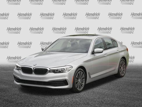Used 2020 BMW 530i w/ Convenience Package RWD image 5
