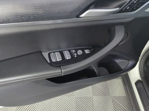 Used 2024 BMW X3 sDrive30i RWD image 18