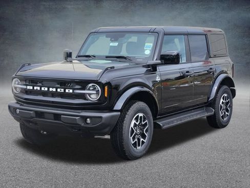 New 2026 Ford Bronco Outer Banks AWD/4WD image 3