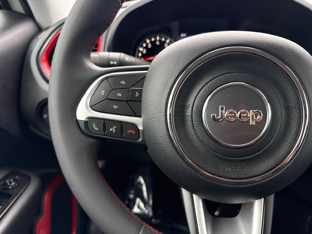 Used 2023 Jeep Renegade Trailhawk AWD/4WD image 18