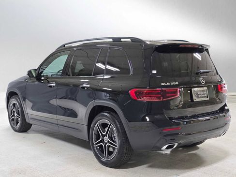 New 2026 Mercedes-Benz GLB 250 4MATIC image 5