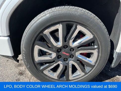 Used 2019 GMC Sierra 1500 Denali w/ Denali Ultimate Package image 11