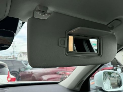 Used 2022 Volvo XC90 T6 Momentum w/ Climate Package image 30