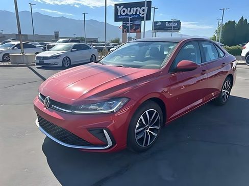 Used 2026 Volkswagen Jetta SE FWD image 7