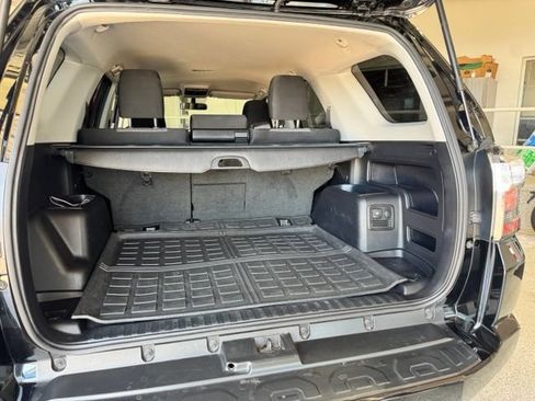 Used 2016 Toyota 4Runner 4WD image 40