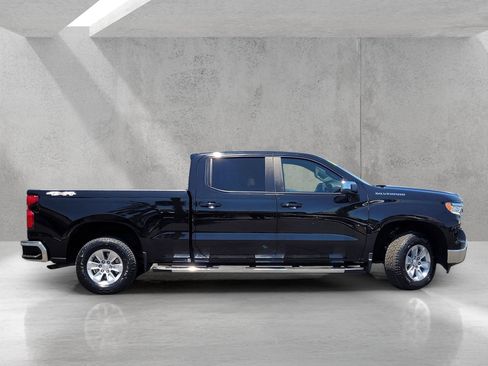 Used 2024 Chevrolet Silverado 1500 LT w/ Protection Package AWD/4WD image 3