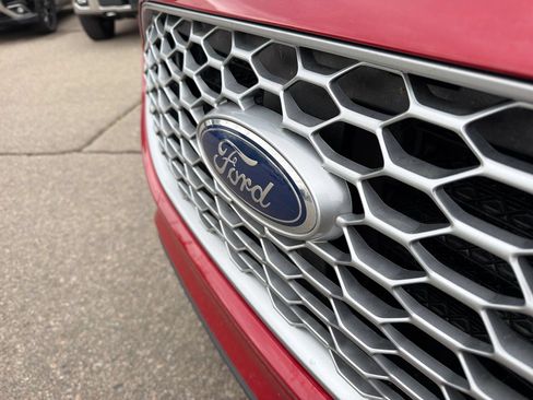 Used 2024 Ford Edge SEL AWD/4WD image 15