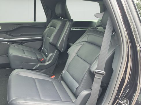 New 2026 Lincoln Navigator Reserve w/ Jet Appearance Package AWD/4WD image 22