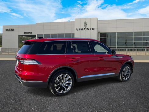 New 2026 Lincoln Aviator Reserve image 3