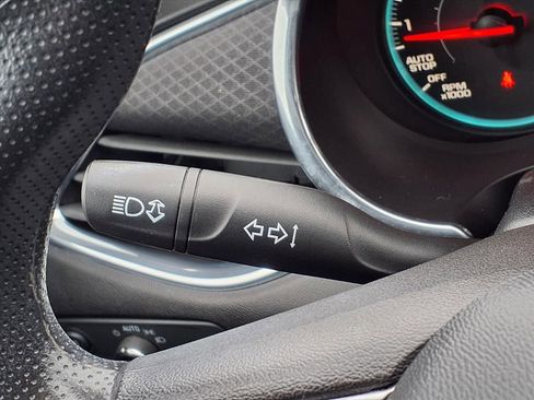 Used 2019 Chevrolet Malibu LT image 19