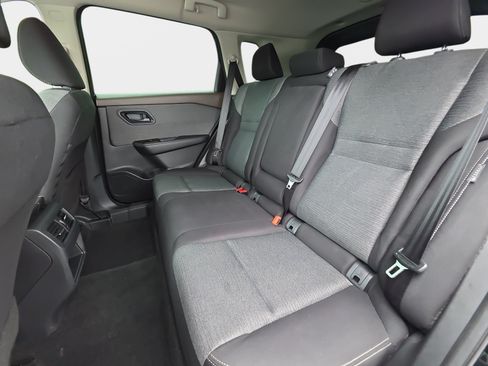 Used 2021 Nissan Rogue S AWD/4WD image 13