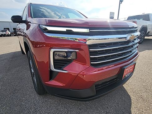 New 2026 Chevrolet Traverse LT w/ Driver Confidence Package image 11