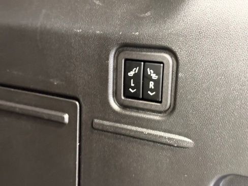 Used 2024 GMC Hummer EV 2X w/ LPO, Illumination Package image 6