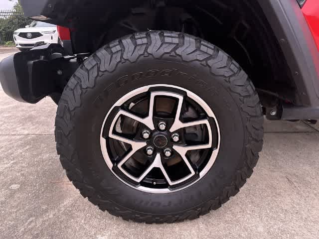 Used 2024 Jeep Wrangler Unlimited Rubicon AWD/4WD image 19